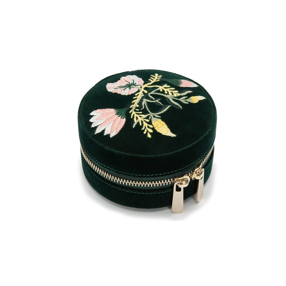 Deze Wolf Zoe Travel Round Zip Case 393212 is perfect voor het opbergen van al je kleine accessoires tijdens het reizen. Het etui heeft een ronde vorm en een handige ritssluiting, zodat je makkelijk bij al je spullen kunt. Het is gemaakt van hoogwaardig materiaal en heeft een stijlvolle uitstraling.